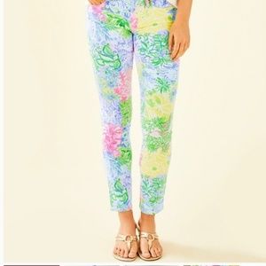🌸🌸NWT!!! LILLY SOUTH OCEAN SKINNY JEANS IN CHEEK TO CHEEK!! SIZE 12 $65!!!